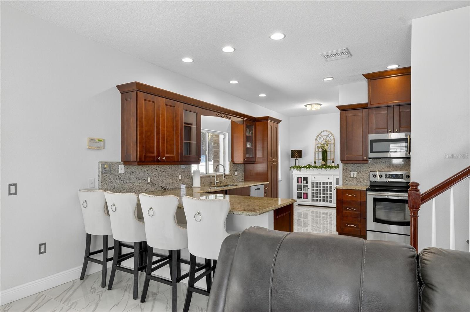 BAY ARBOR - Residential