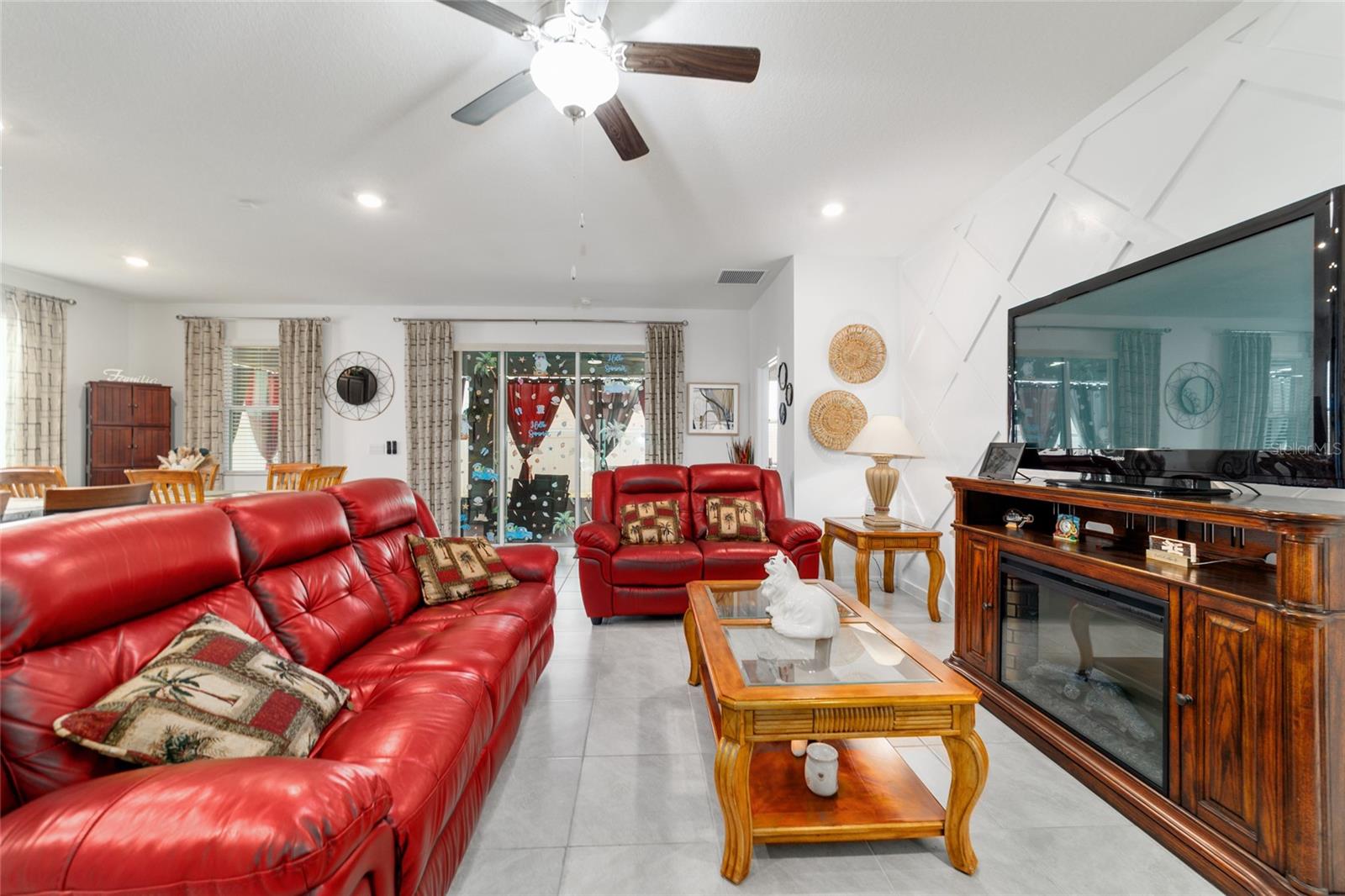 GREYSTONE HILLS PH ONE - Residential