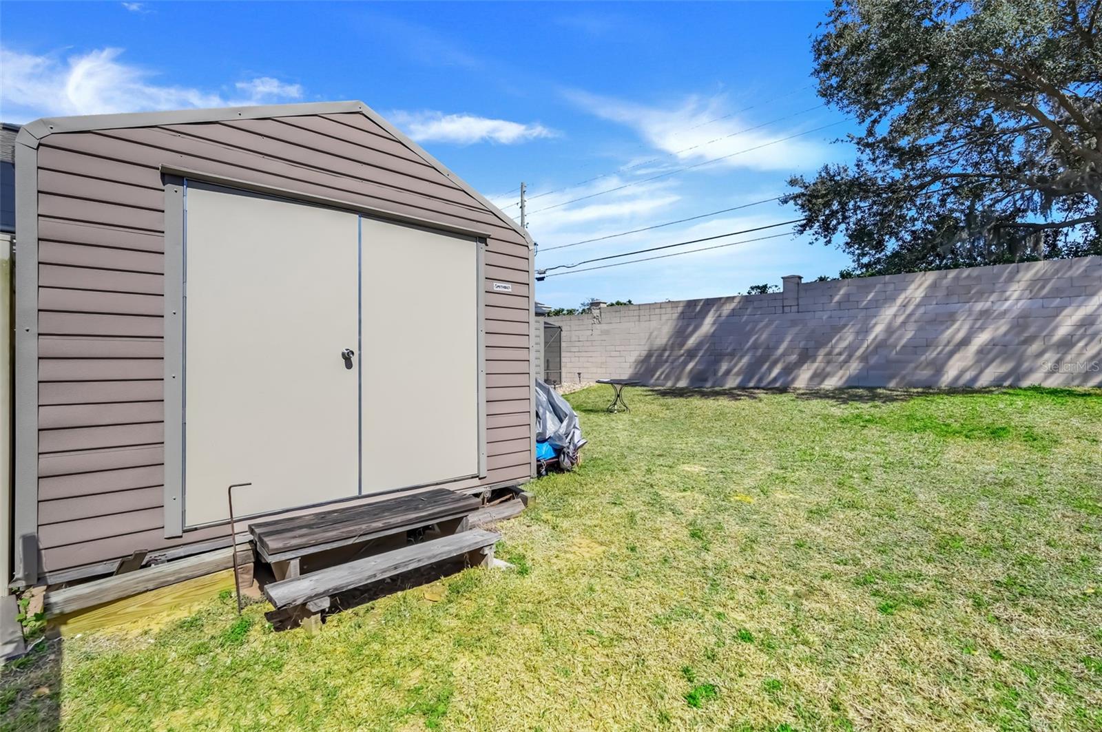 SUNSET CHASE - Residential