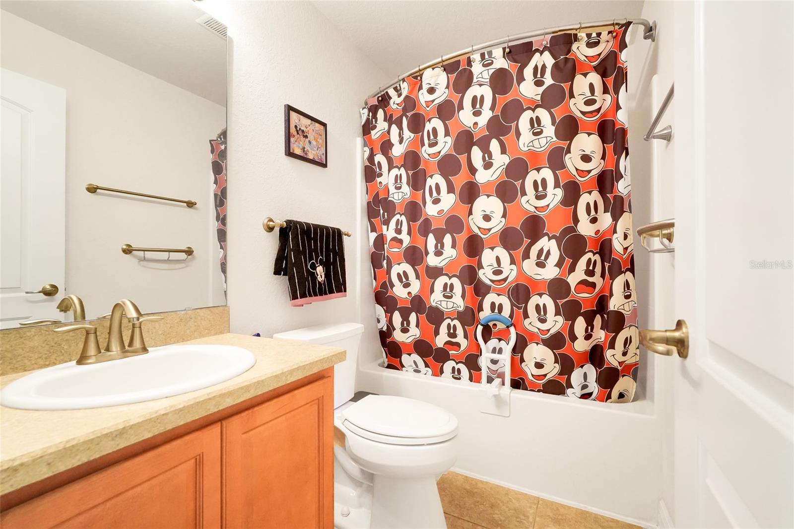 SUNSET CHASE - Residential