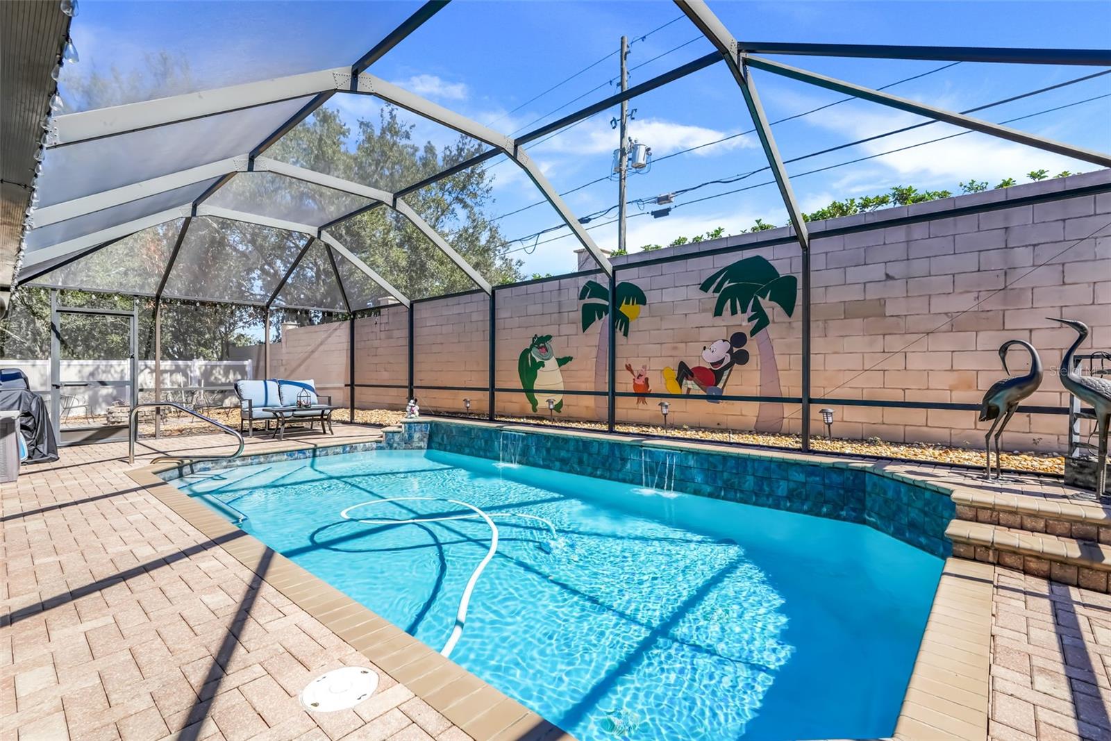 SUNSET CHASE - Residential