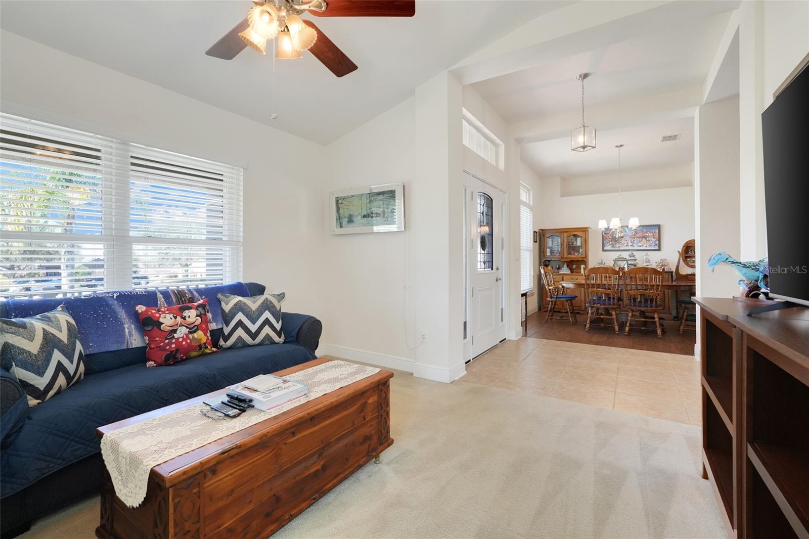 SUNSET CHASE - Residential