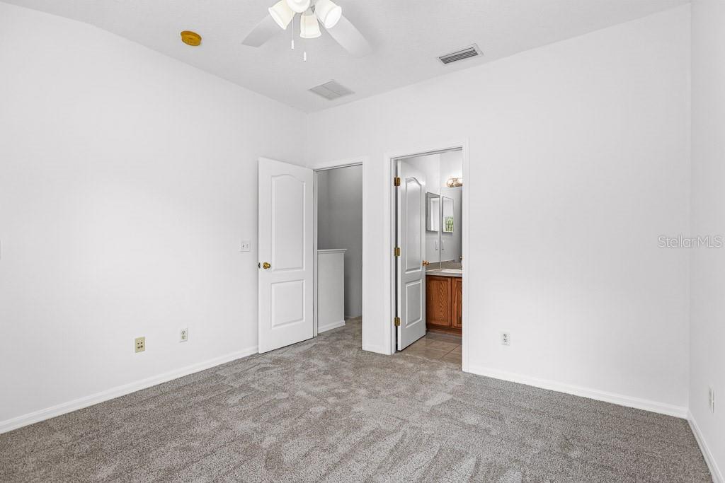 FISHHAWK RANCH TWNHMS PH - Residential Lease
