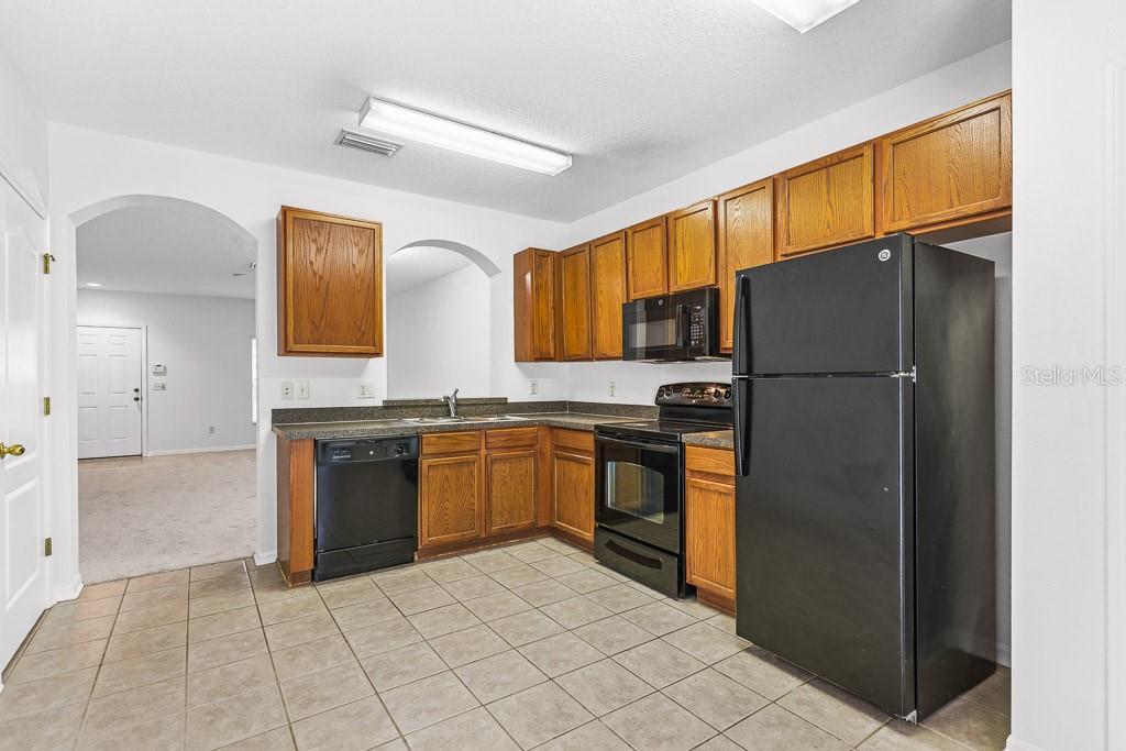 FISHHAWK RANCH TWNHMS PH - Residential Lease