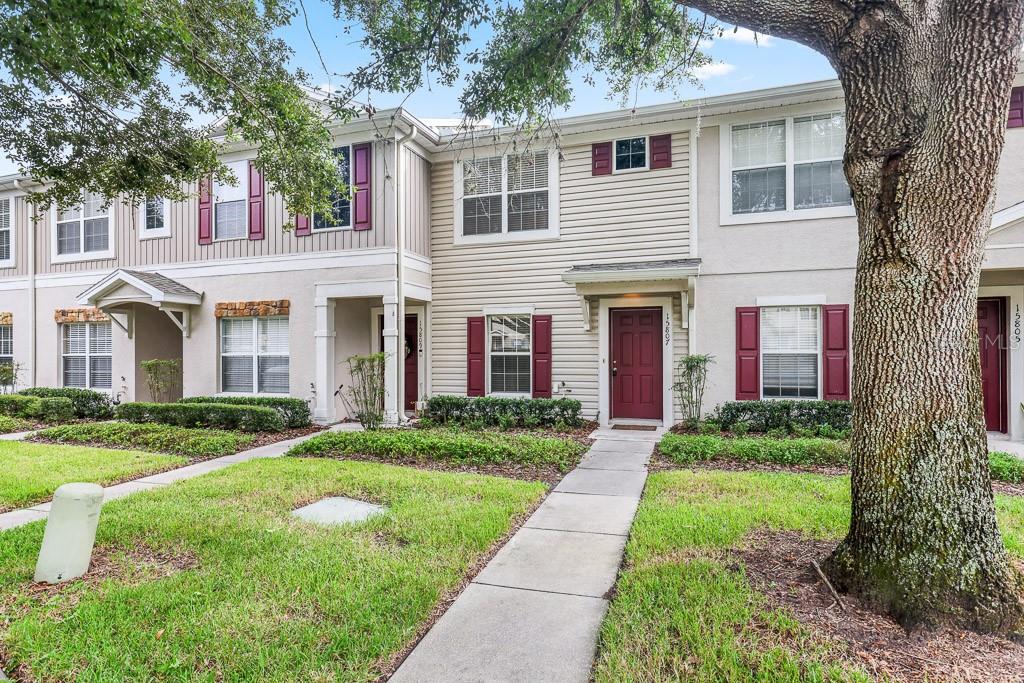 FISHHAWK RANCH TWNHMS PH - Residential Lease