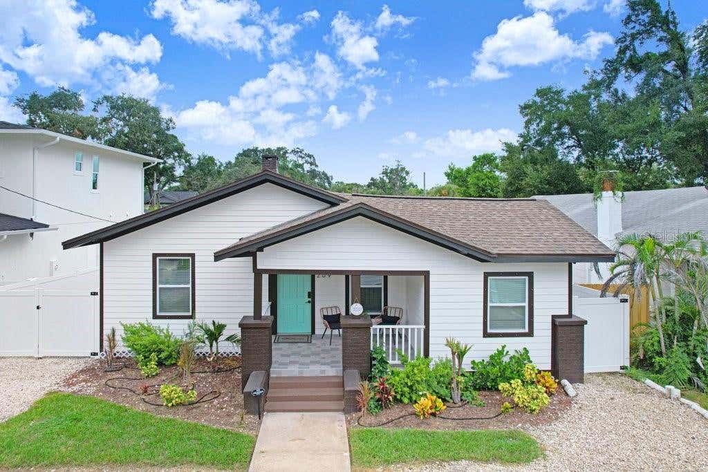 Photo of 209 W Hiawatha Street, Tampa, FL 33604 (MLS # TB8535812)