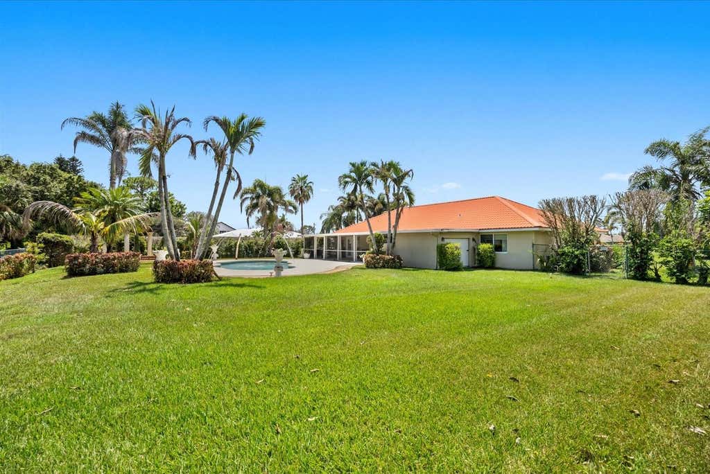 Photo of 1819 SE Elrose Street, Port Saint Lucie, FL 34952 (MLS # O6435760)