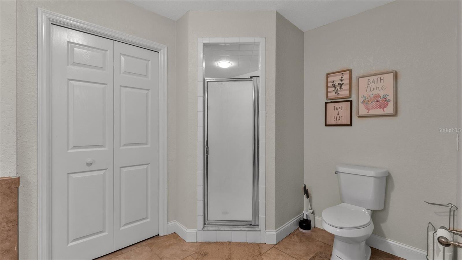 LONGWOOD OAKS PH 02 - Residential