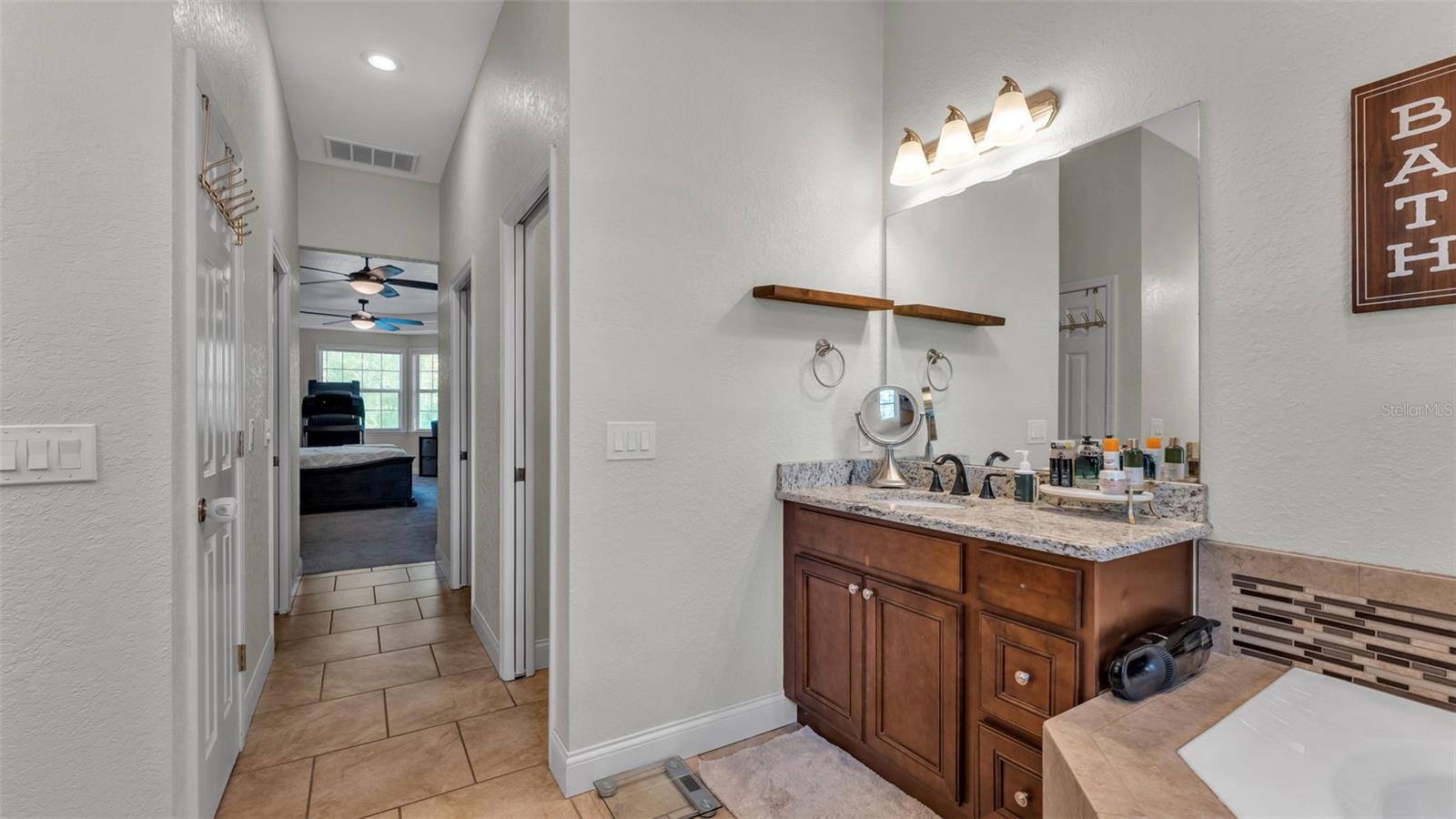 LONGWOOD OAKS PH 02 - Residential