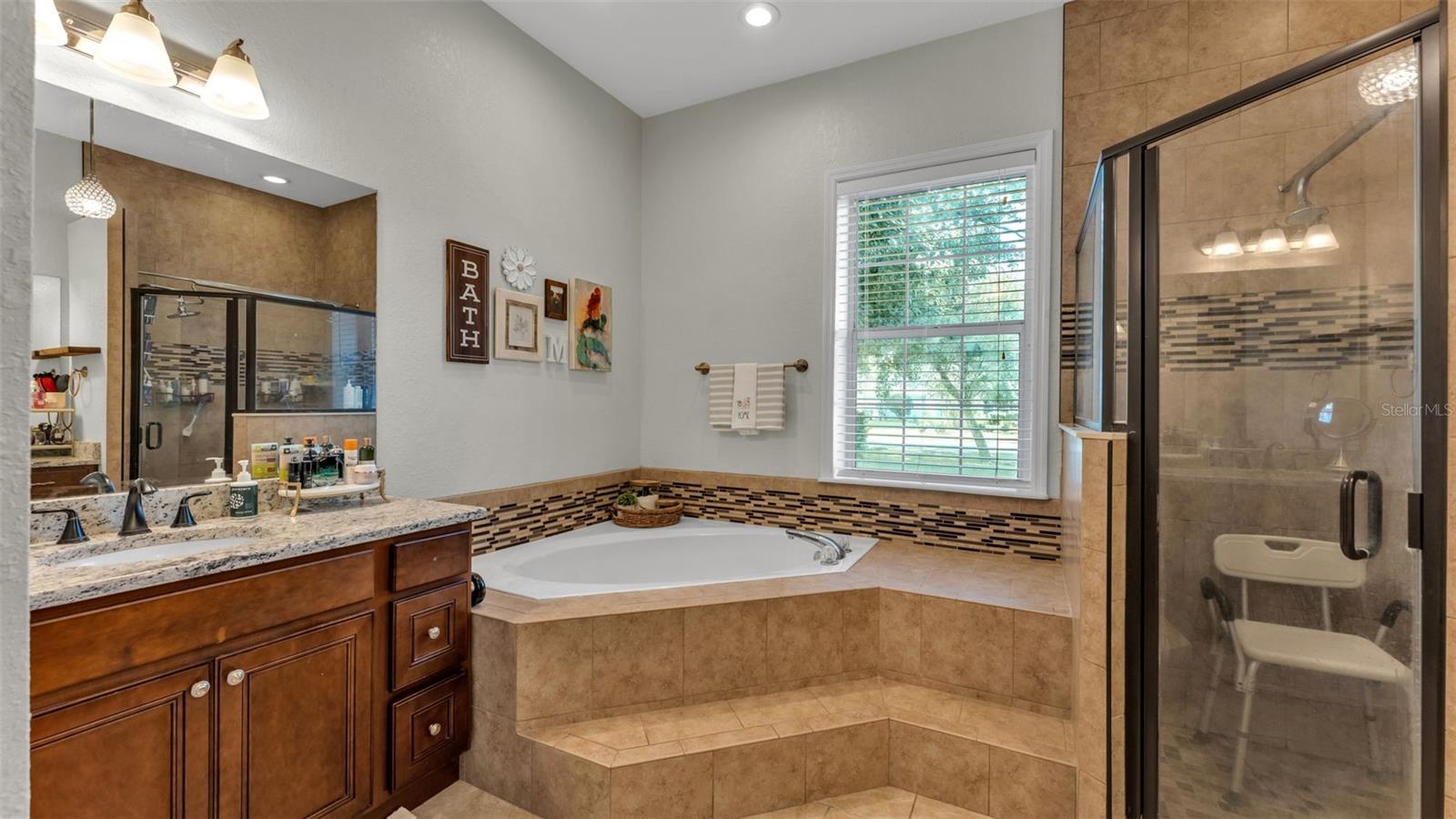 LONGWOOD OAKS PH 02 - Residential