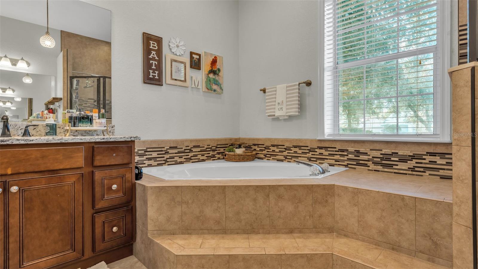 LONGWOOD OAKS PH 02 - Residential