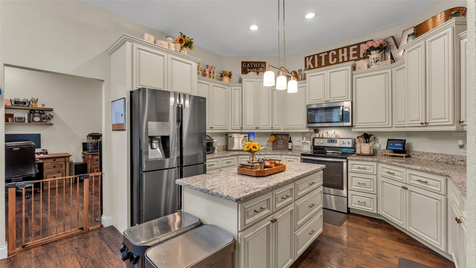 LONGWOOD OAKS PH 02 - Residential