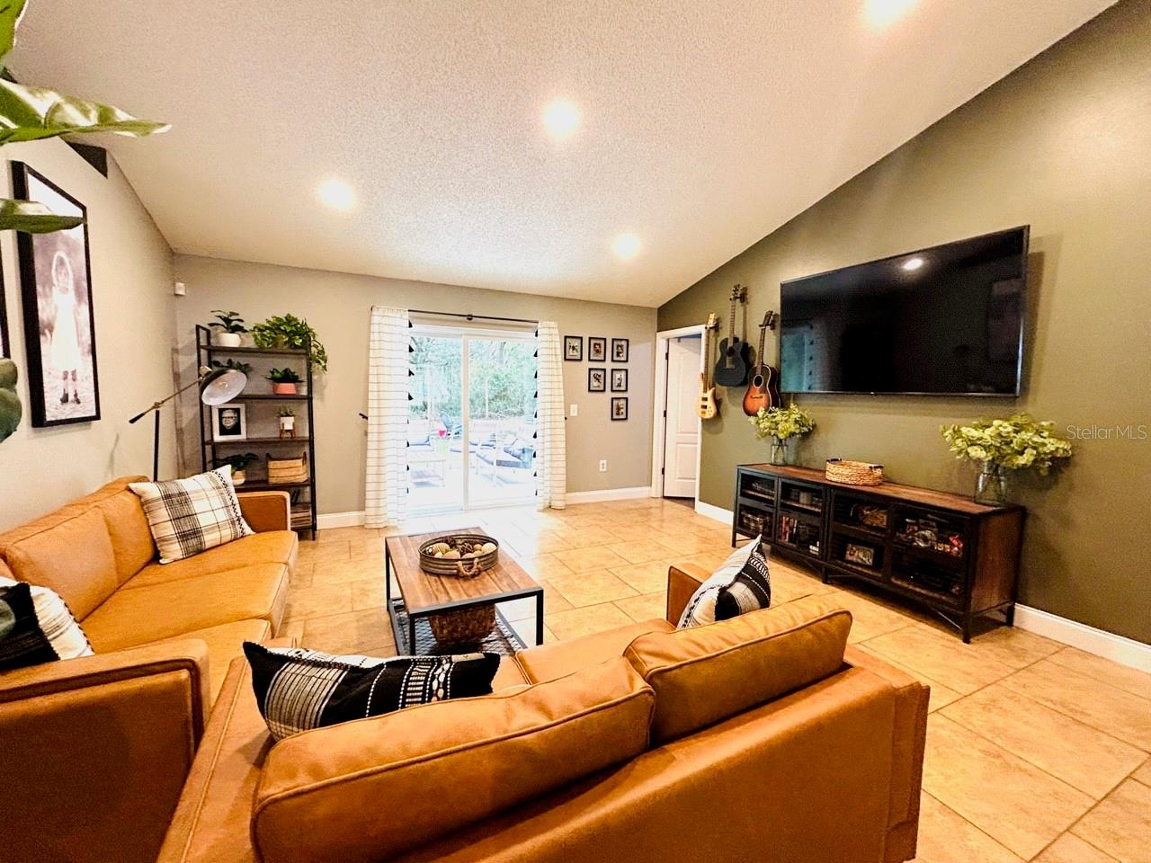 DELTONA LAKES UNIT 44 - Residential