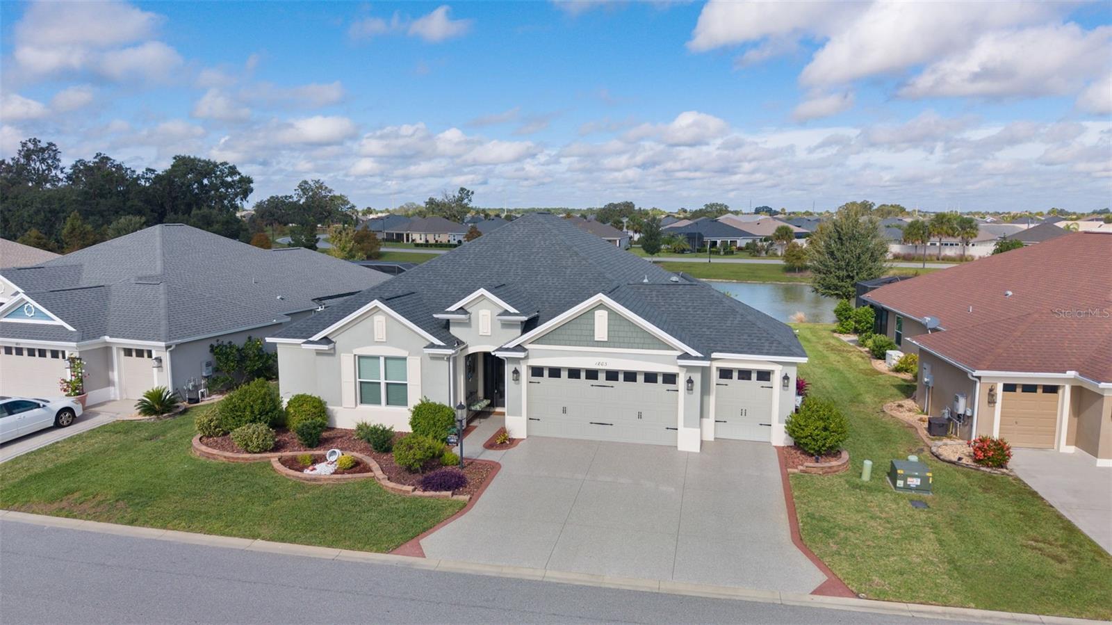 VILLAGES/SOUTHERN OAKS UN 40 - Residential