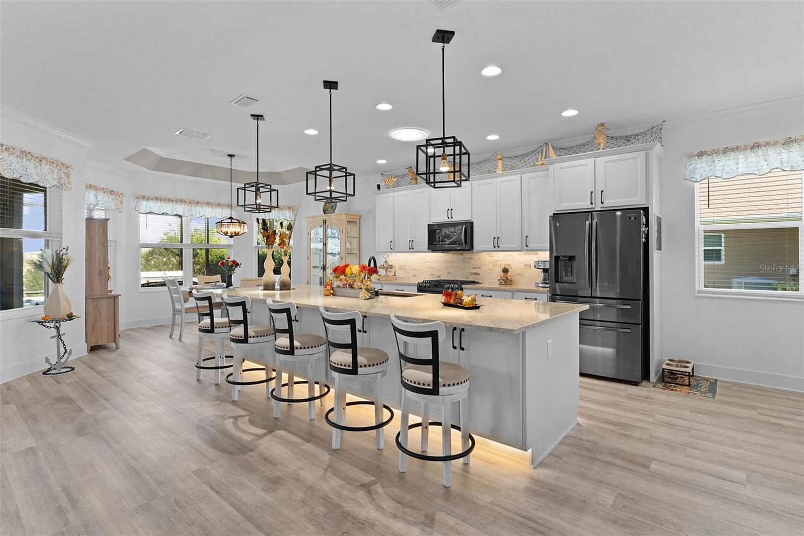 VILLAGES/SOUTHERN OAKS UN 40 - Residential