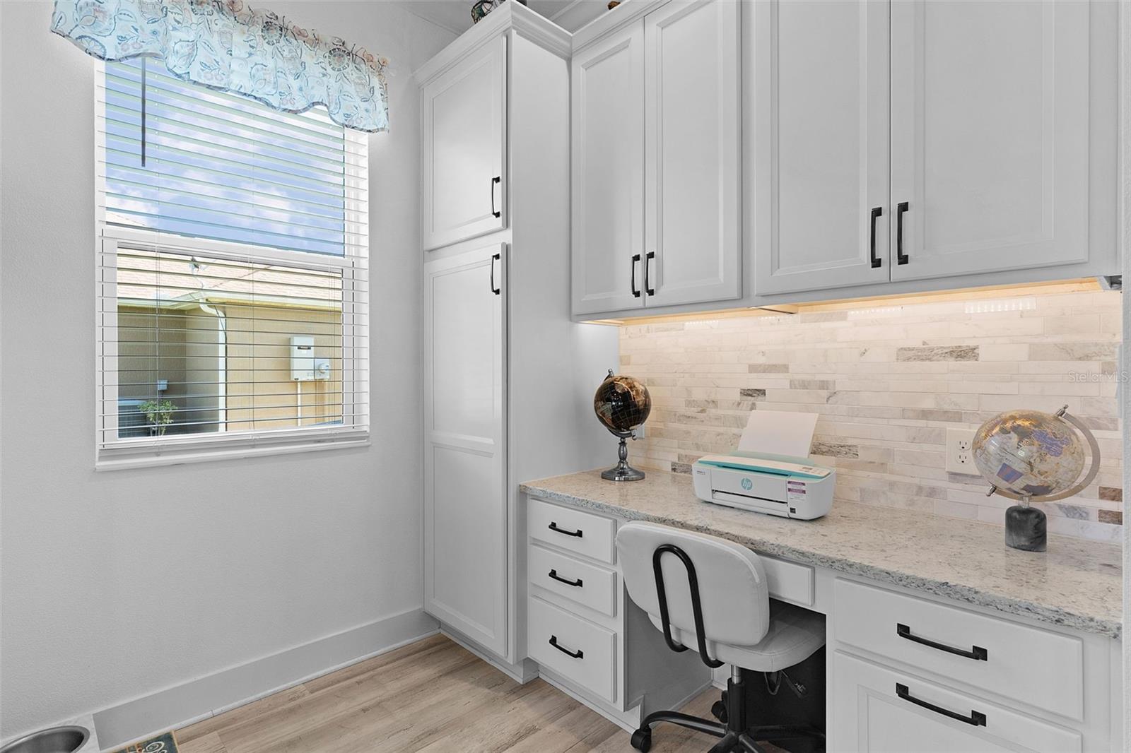 VILLAGES/SOUTHERN OAKS UN 40 - Residential