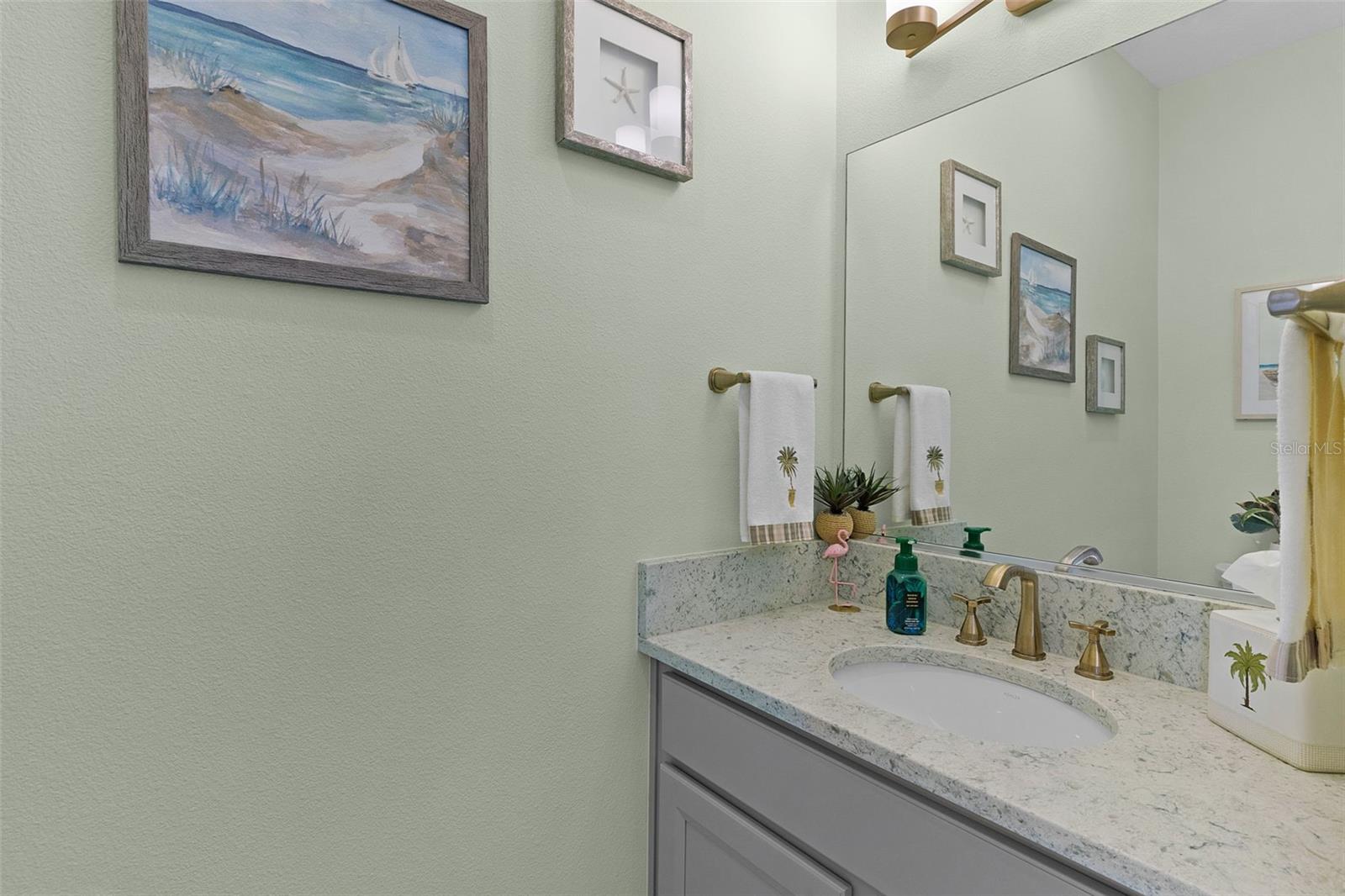 VILLAGES/SOUTHERN OAKS UN 40 - Residential