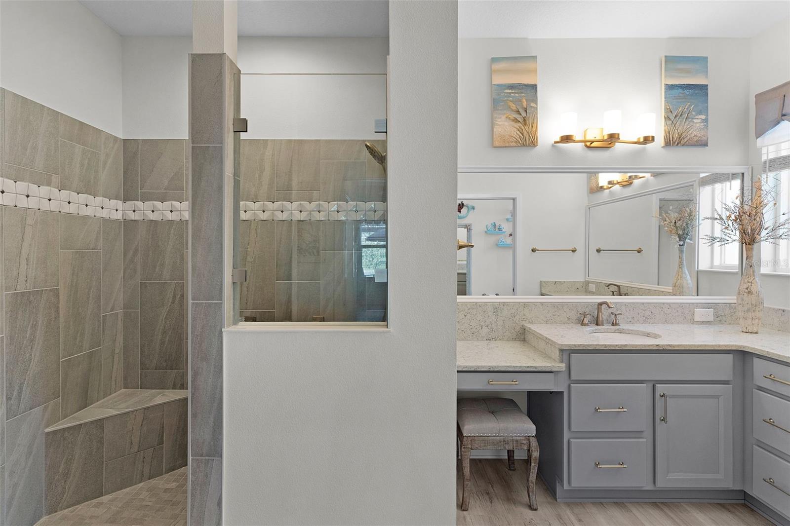 VILLAGES/SOUTHERN OAKS UN 40 - Residential