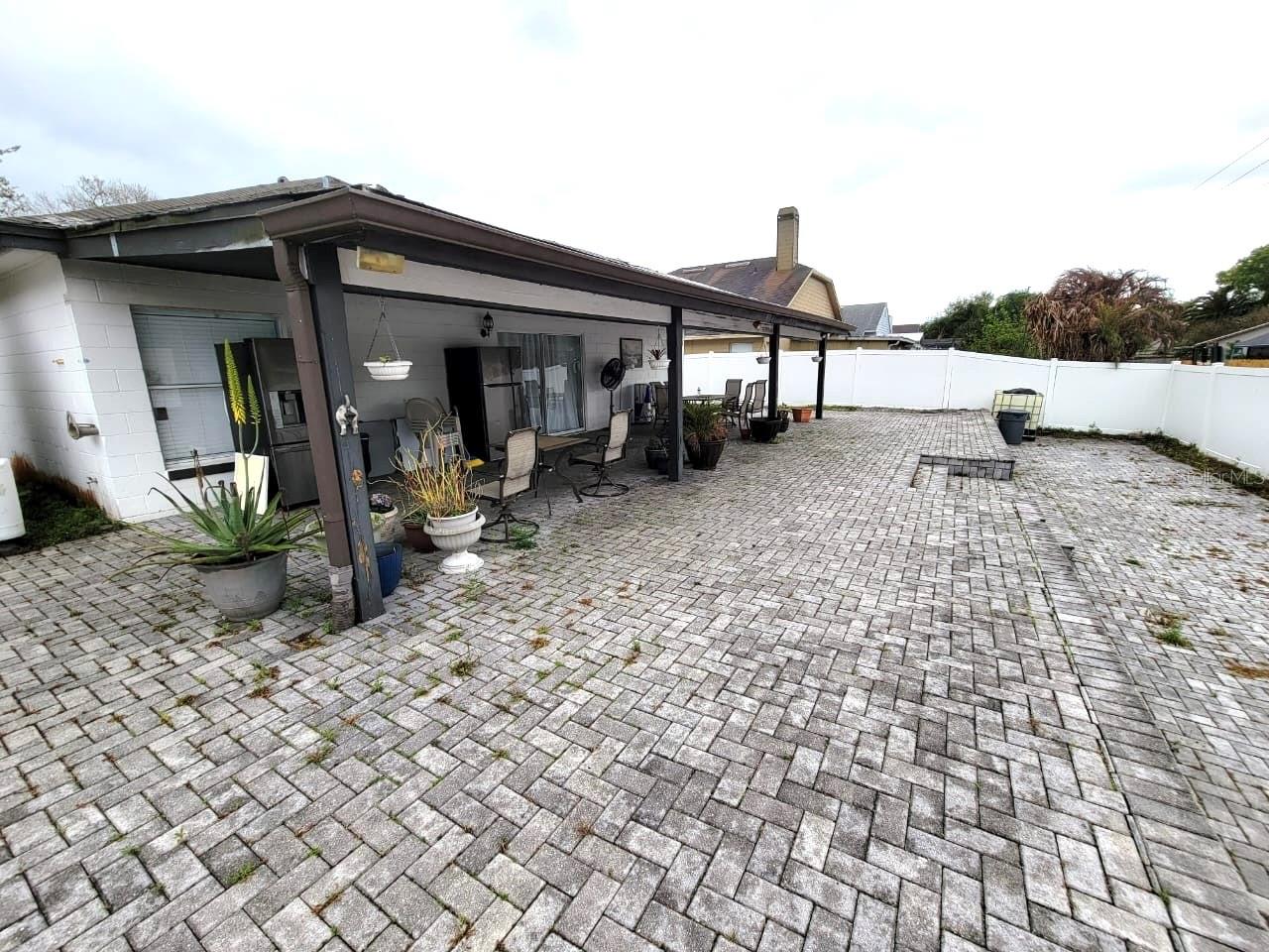 ROYAL MANOR ESTATES - Residential