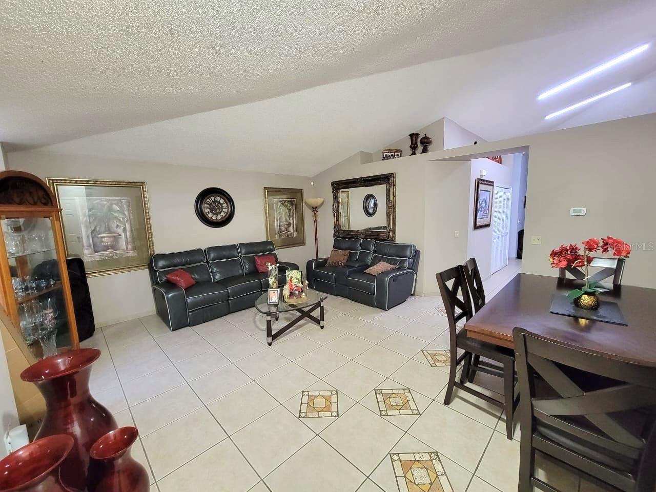 1946 EXCALIBUR DRIVE