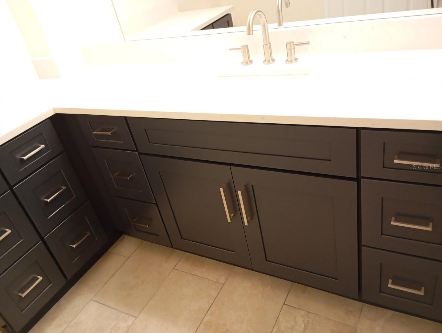 FLOR A MAR - Residential Lease