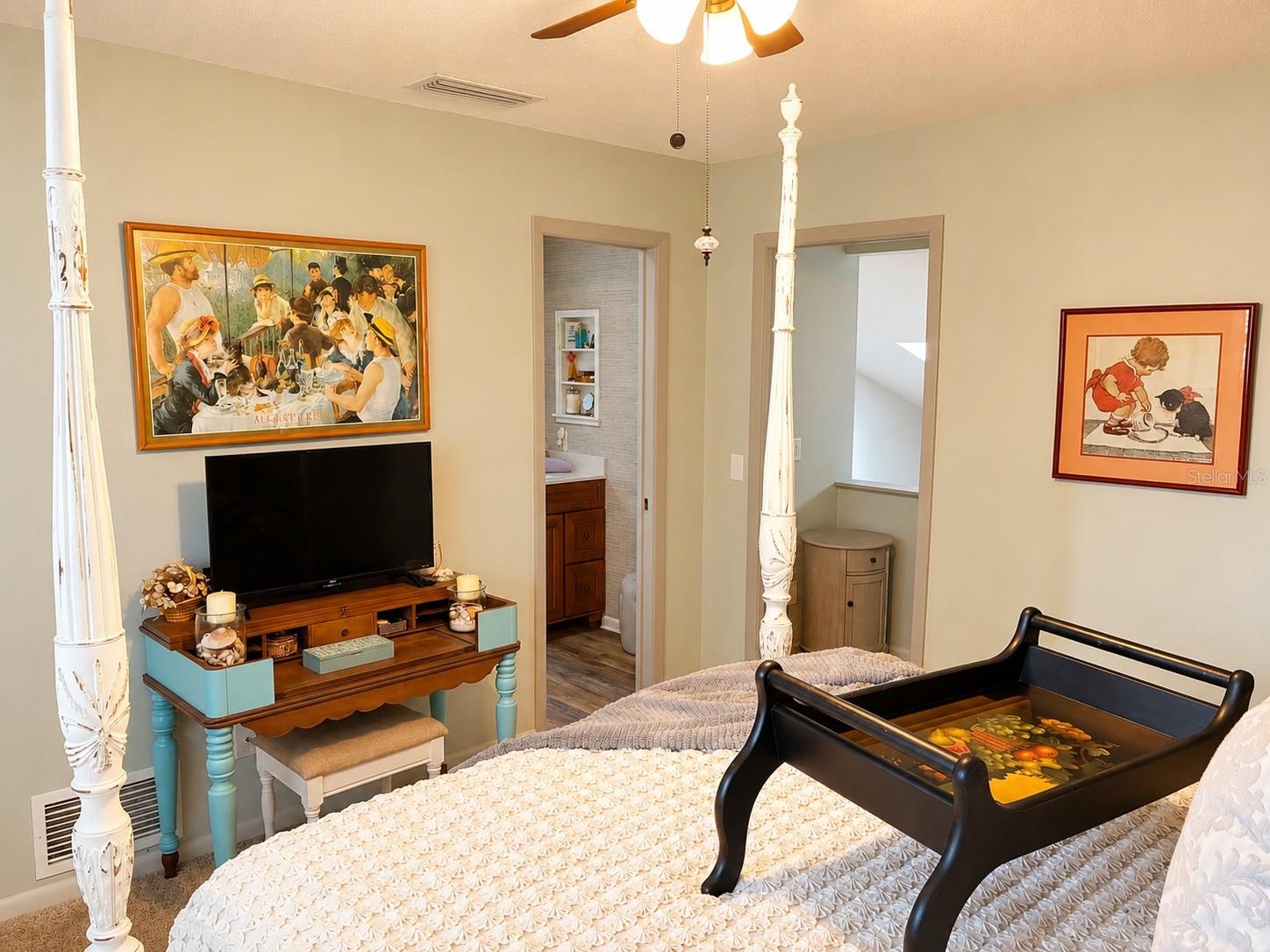 VILLAGE NORTH 18 - Residential