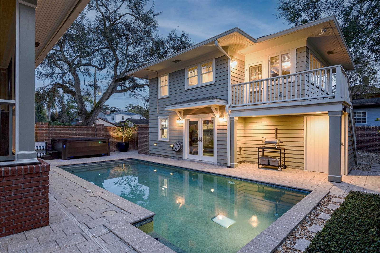 450 CHEROKEE DRIVE