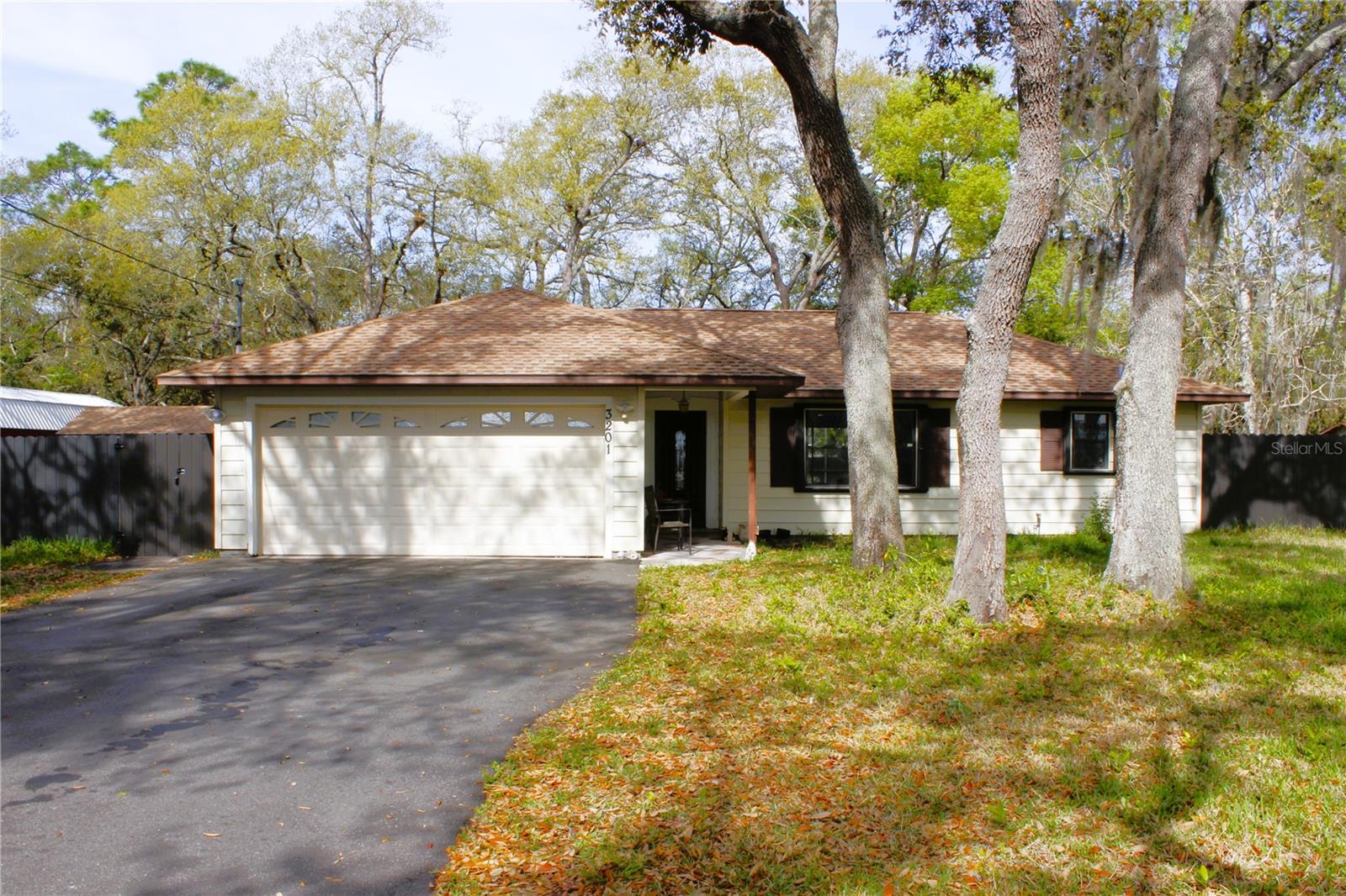 3201 BARTLETT STREET