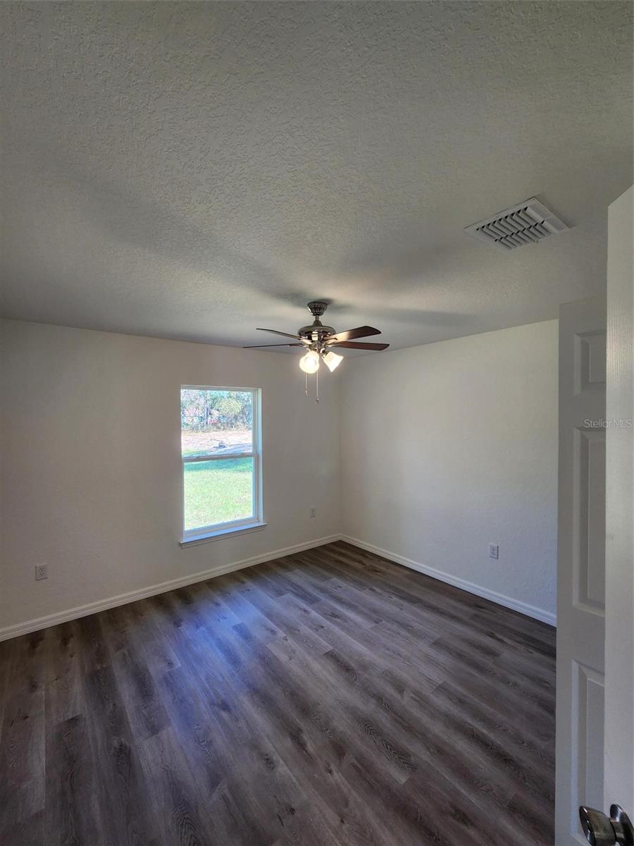 RAINBOW LAKES ESTATE - Residential