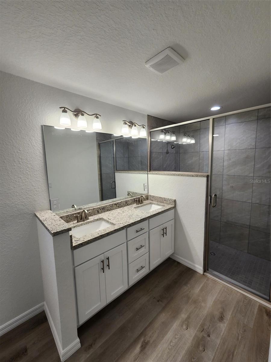 RAINBOW LAKES ESTATE - Residential