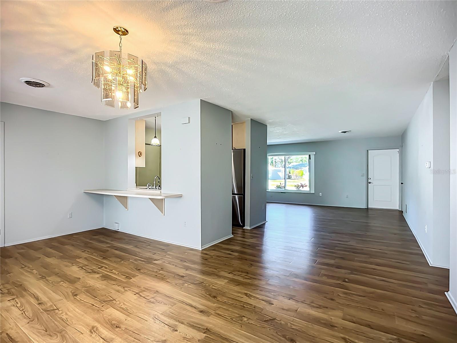 SOUTH VENICE - Residential