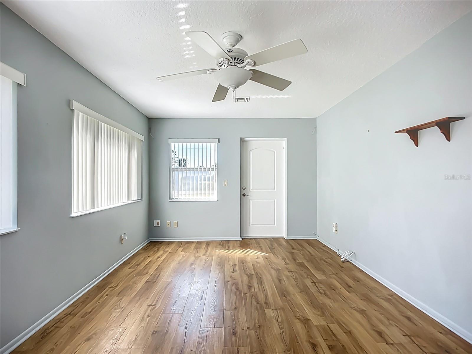 SOUTH VENICE - Residential