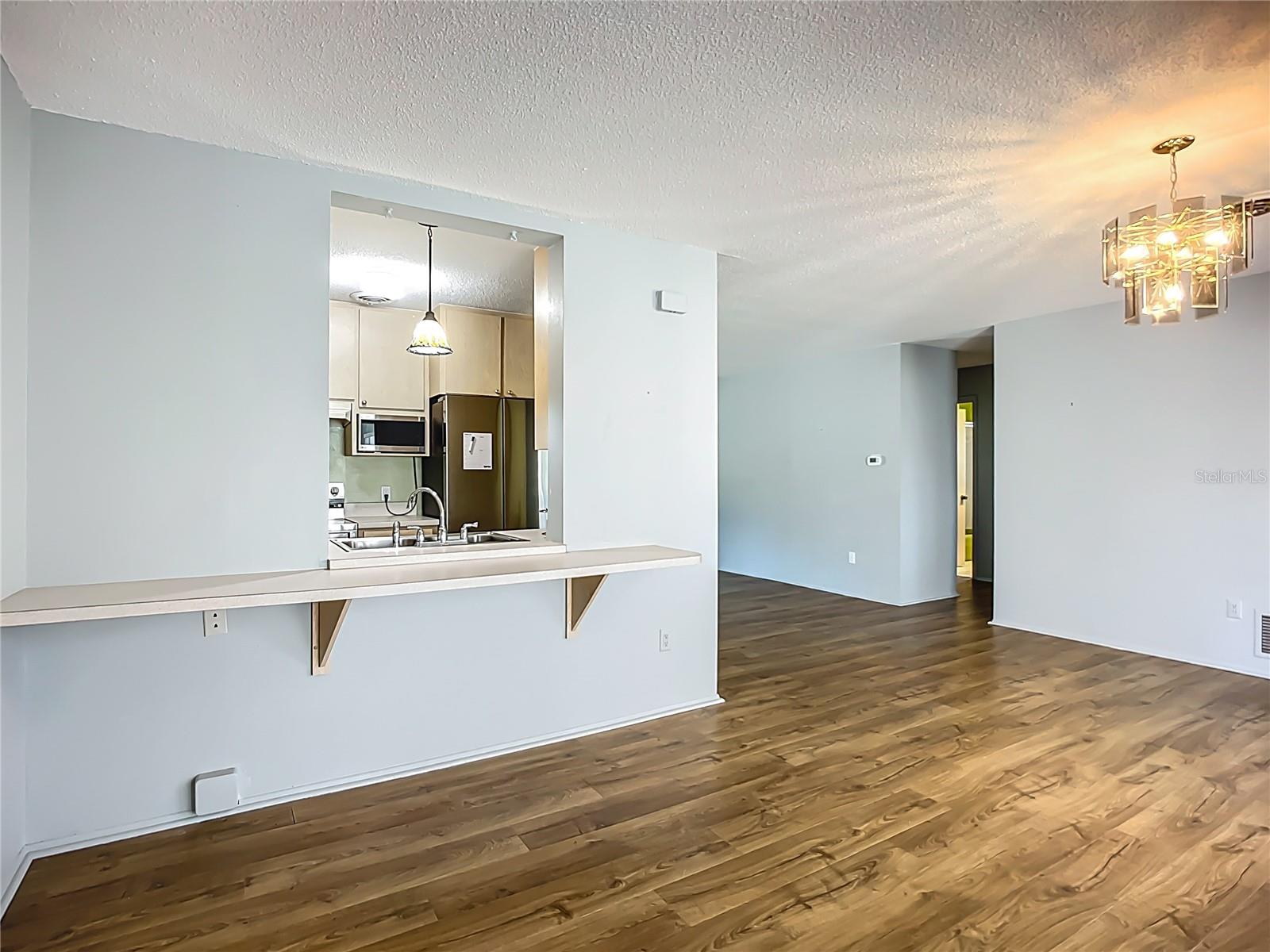 SOUTH VENICE - Residential