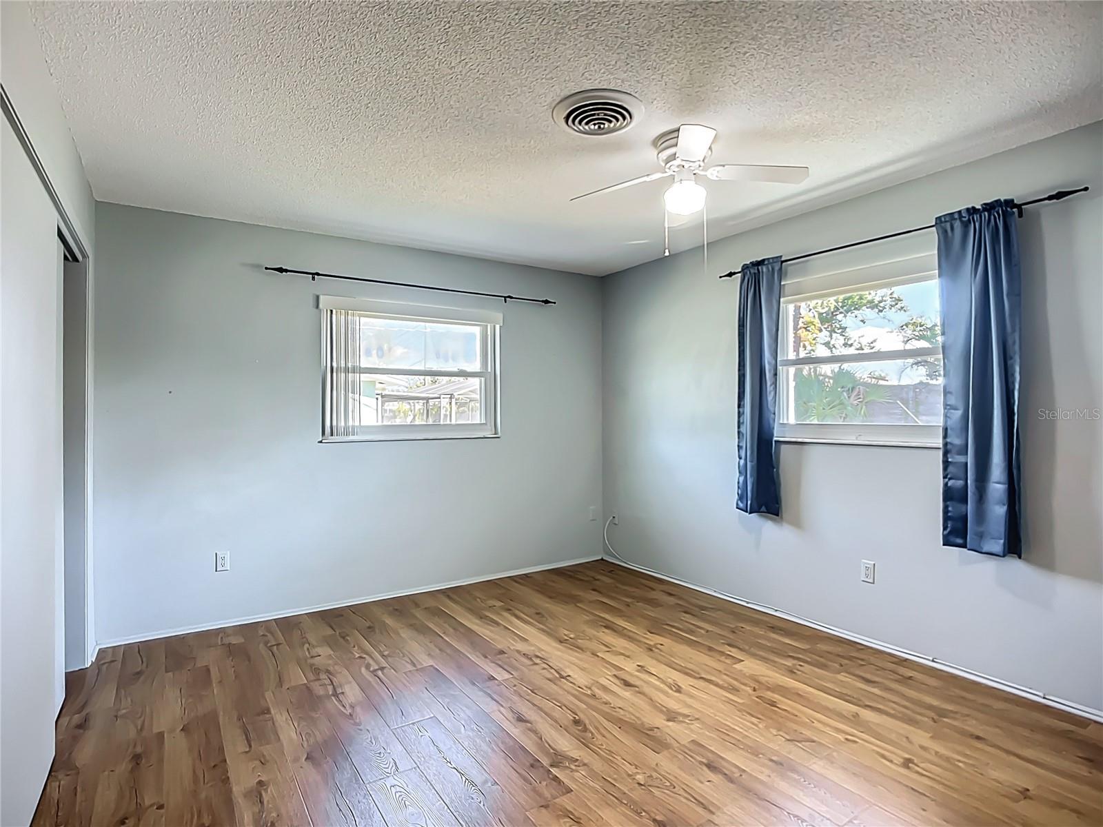 SOUTH VENICE - Residential