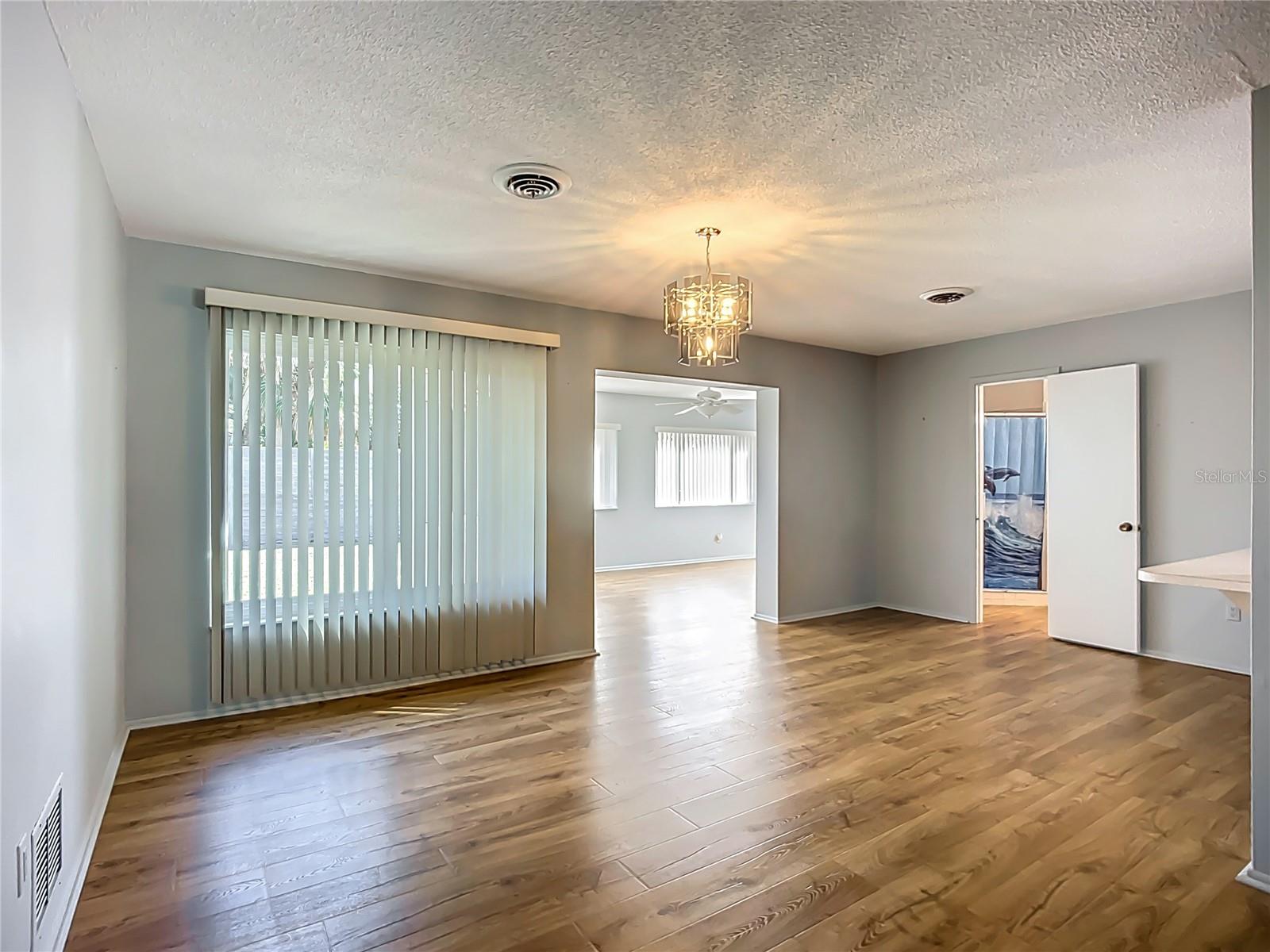 SOUTH VENICE - Residential