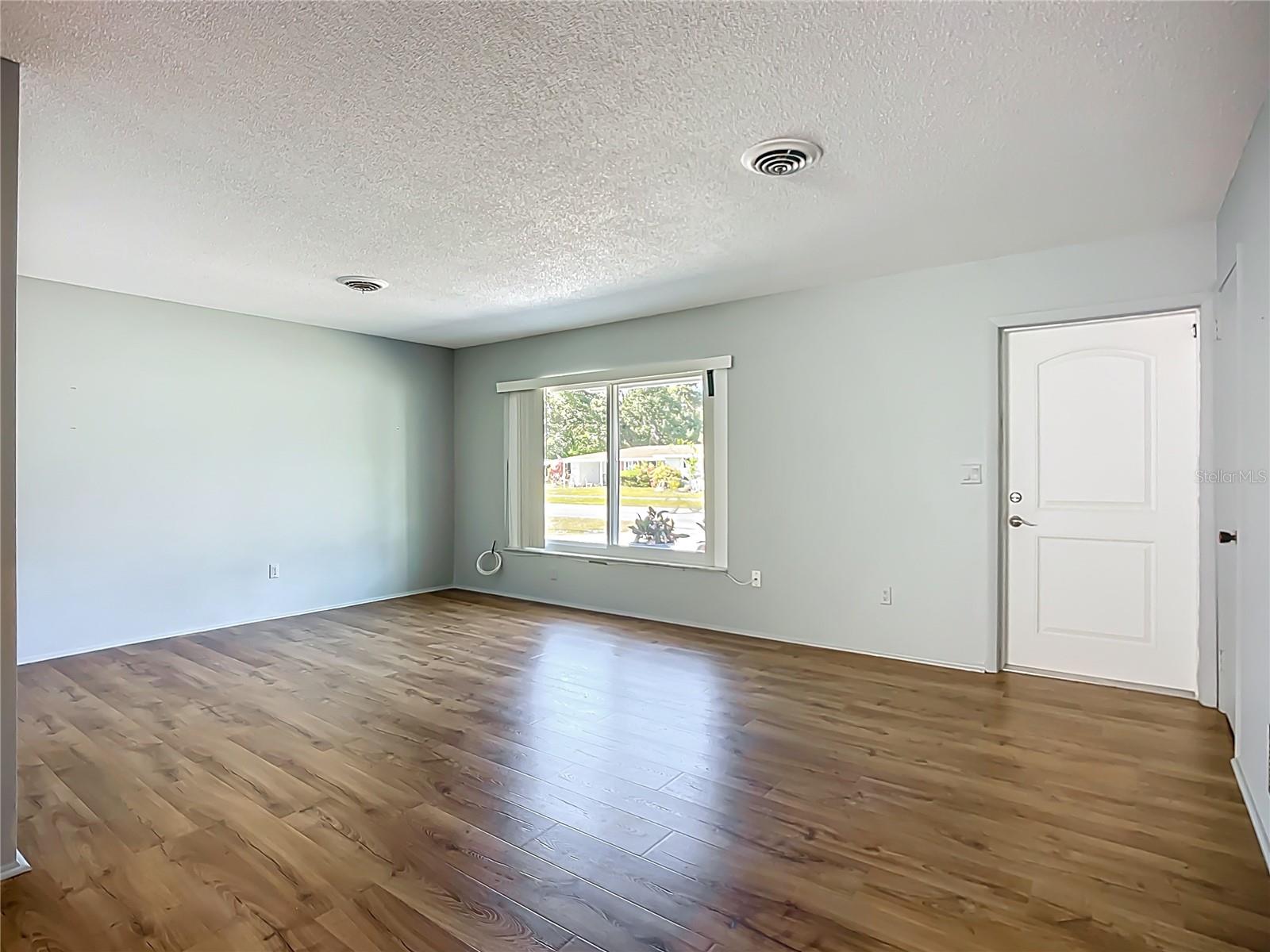 SOUTH VENICE - Residential