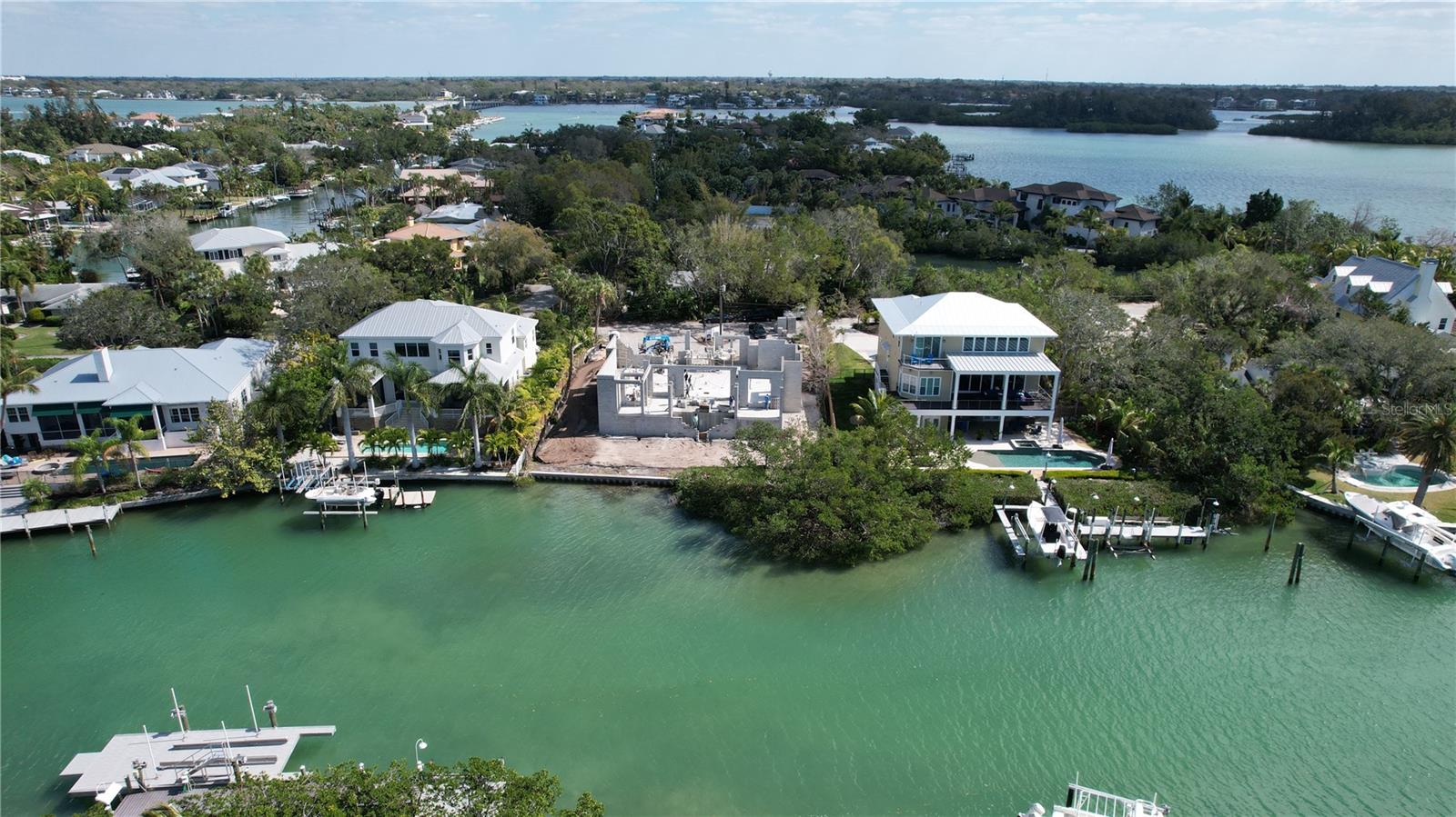 BAY ISLAND/SIESTA KEY - Residential