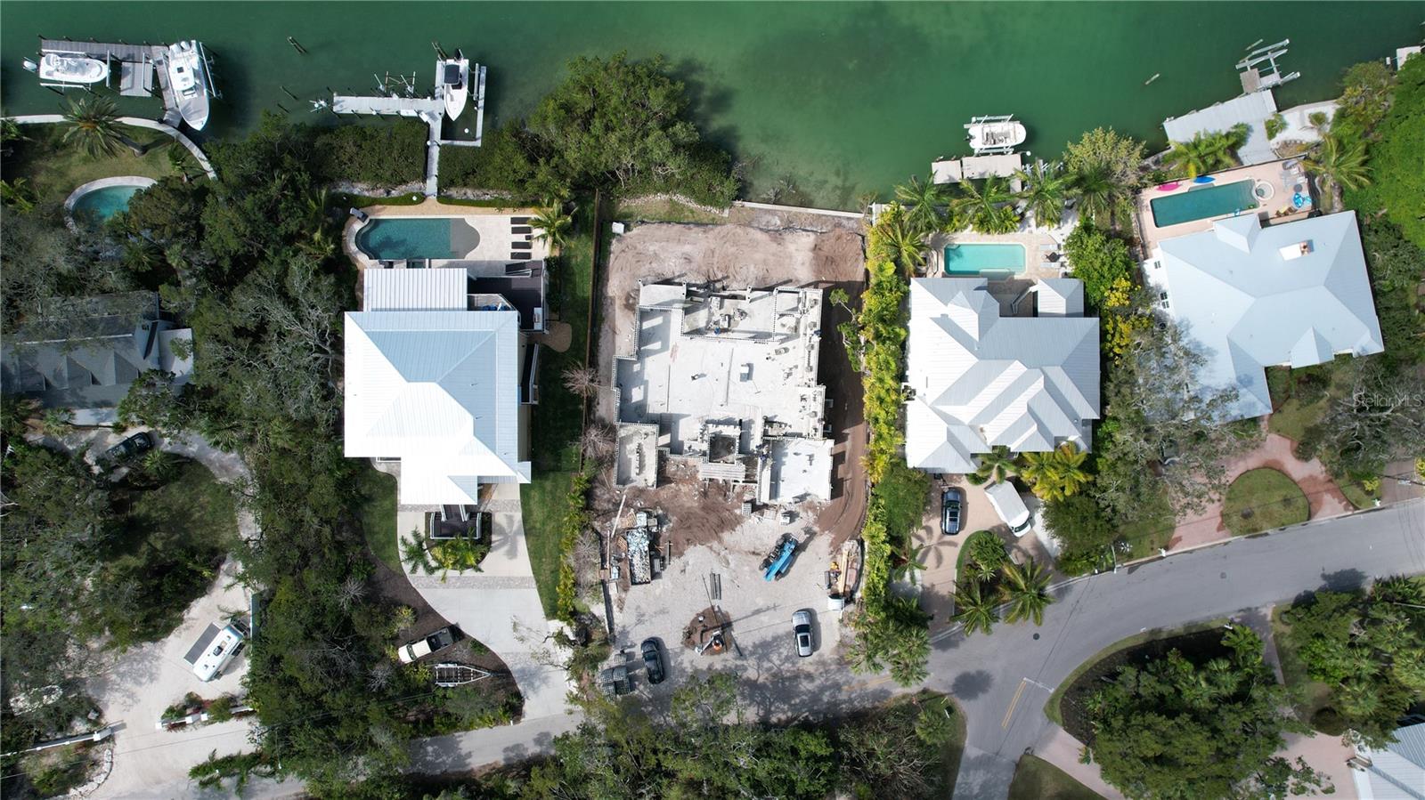 BAY ISLAND/SIESTA KEY - Residential