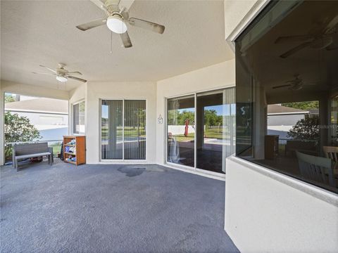 A home in AUBURNDALE