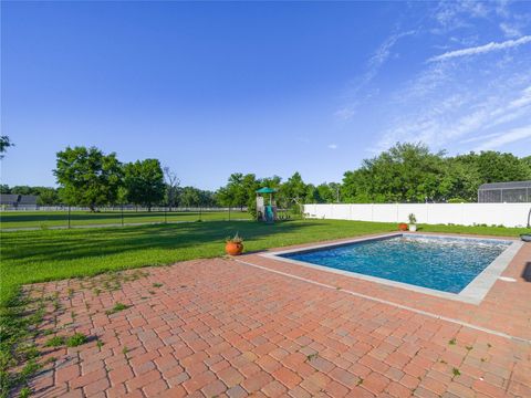 A home in AUBURNDALE