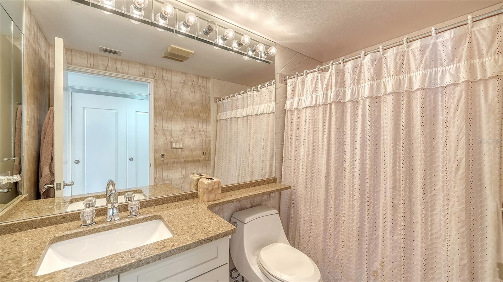 GRAND BAY 1 - Residential