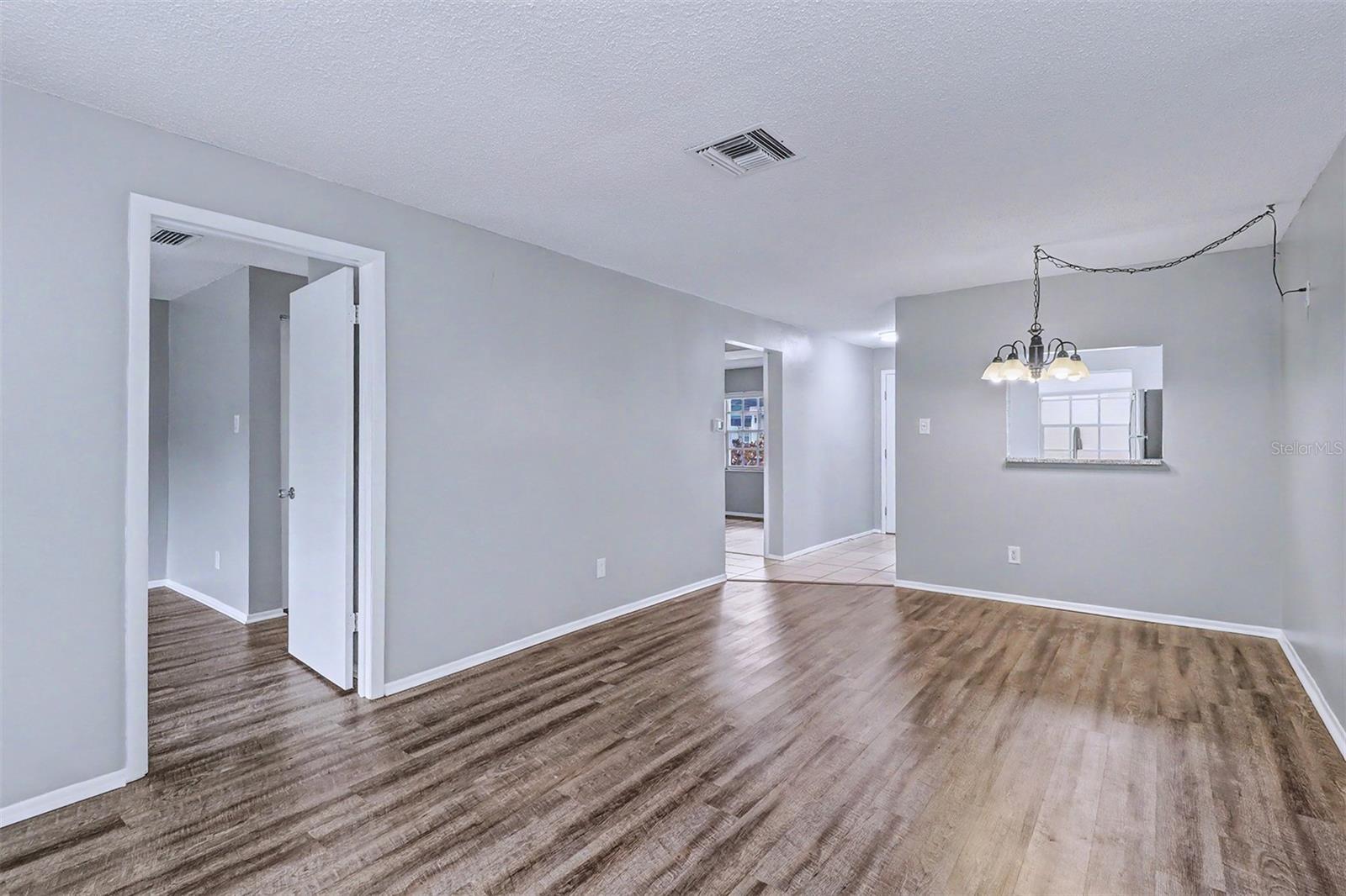 SEVEN SPGS VILLAS CONDO - Residential
