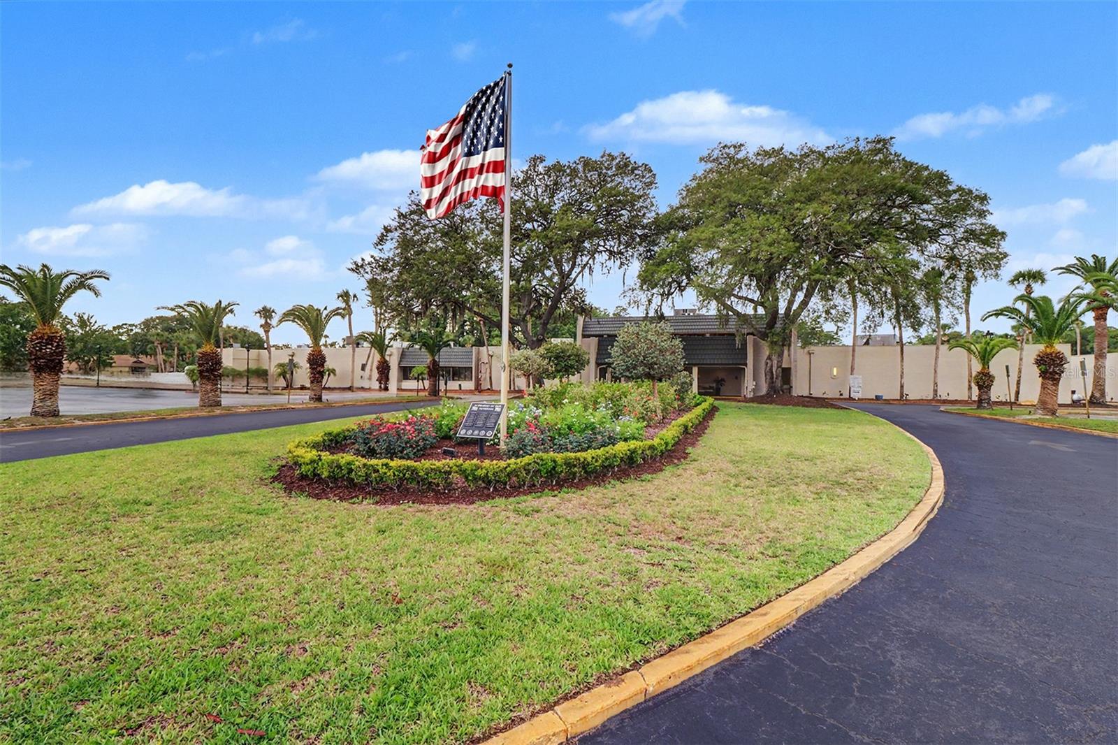 SEVEN SPGS VILLAS CONDO - Residential
