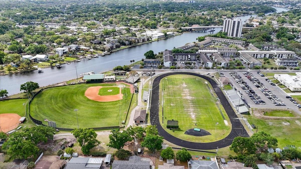 RIVERSHORES - Residential