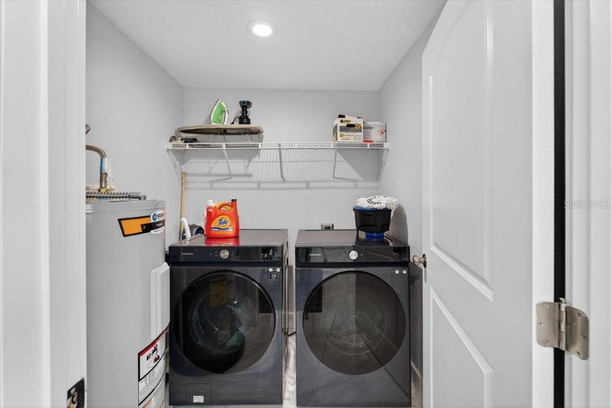 RIVERSHORES - Residential