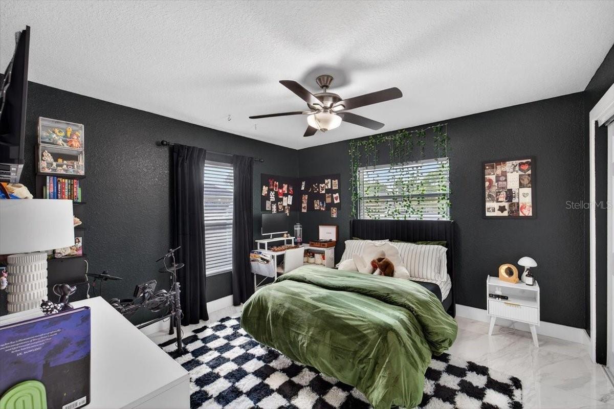 RIVERSHORES - Residential