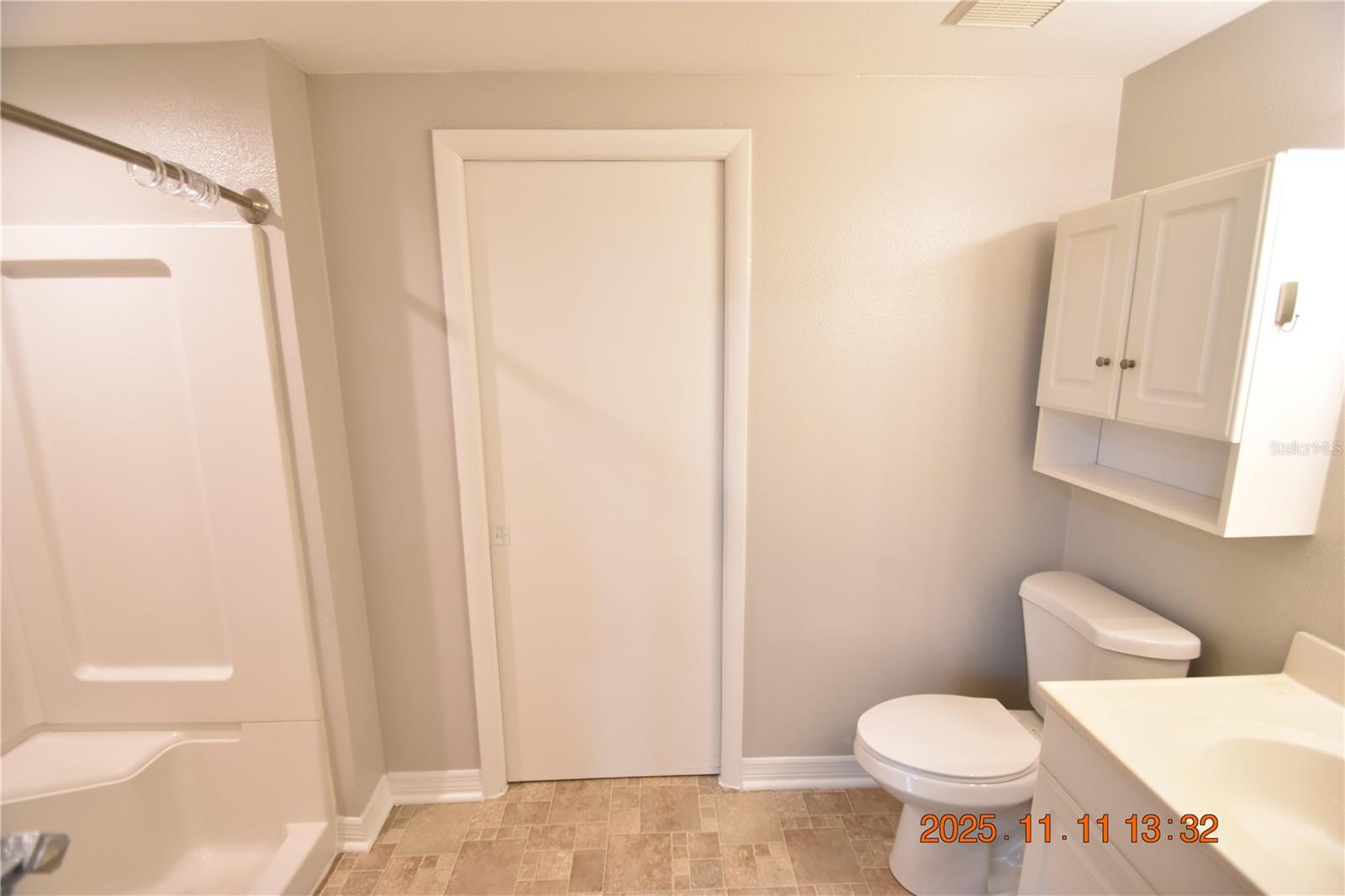 SEFFNER HEIGHTS - Residential Lease