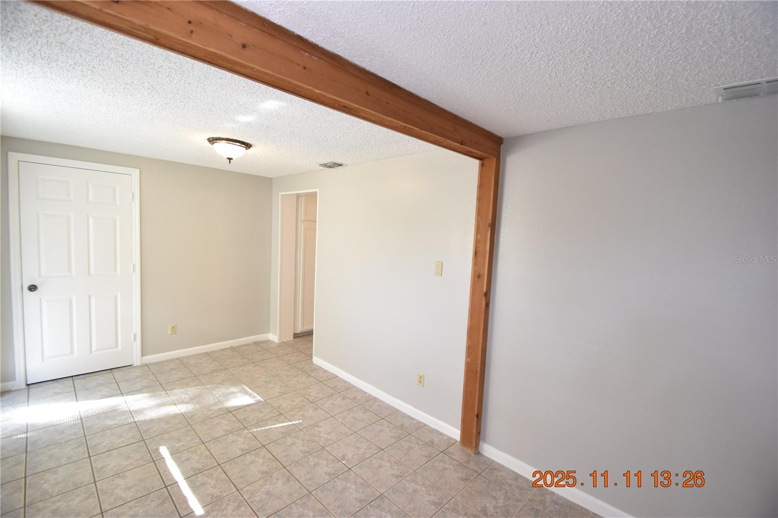 SEFFNER HEIGHTS - Residential Lease