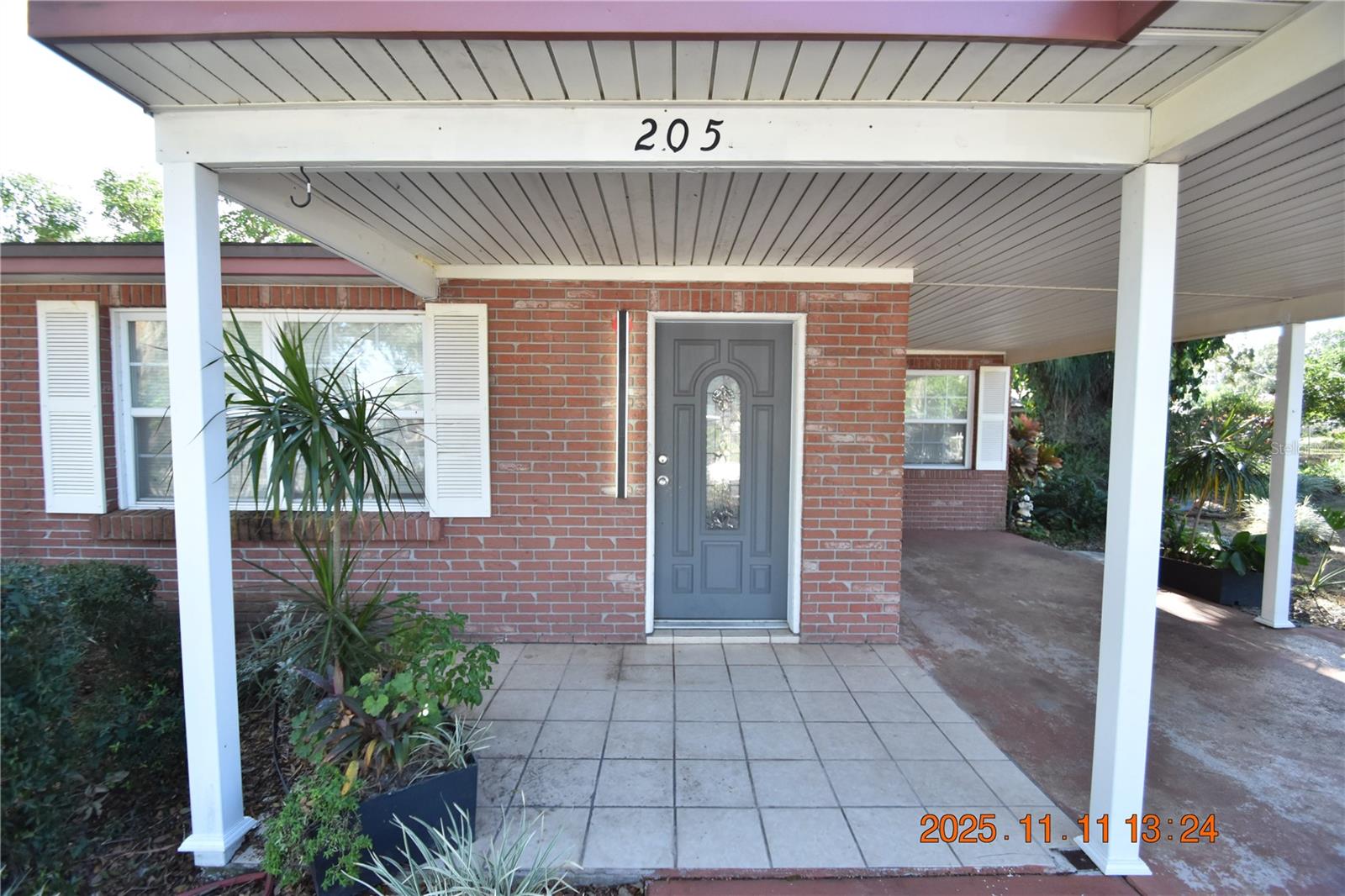 SEFFNER HEIGHTS - Residential Lease