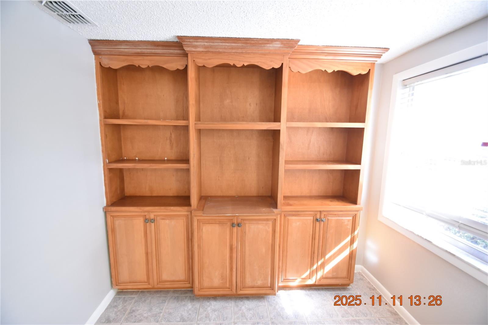 SEFFNER HEIGHTS - Residential Lease